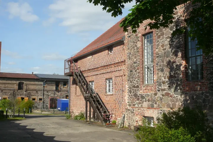 Gutsanlage Garzau-Garzin Außen